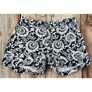 Khakis by Gap Girlfriend 4 Inch Short Sz 0 Blue White Floral Chino Shorts